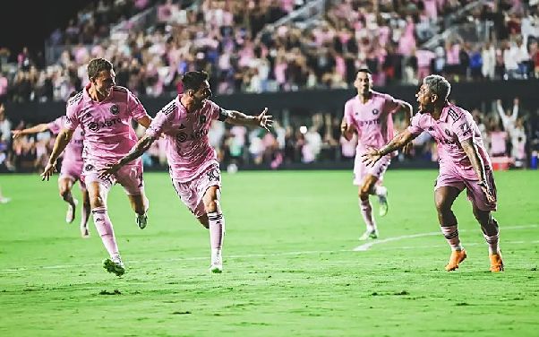 Số bàn thắng sút phạt của Messi: Thành tích đáng nể của thiên tài bóng đá