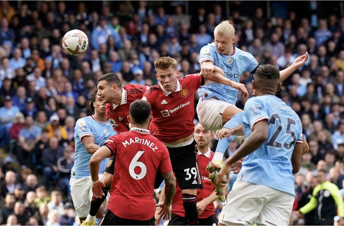 Chất lượng video bóng đá full HD giúp bạn theo dõi diễn biến trên sân rõ ràng